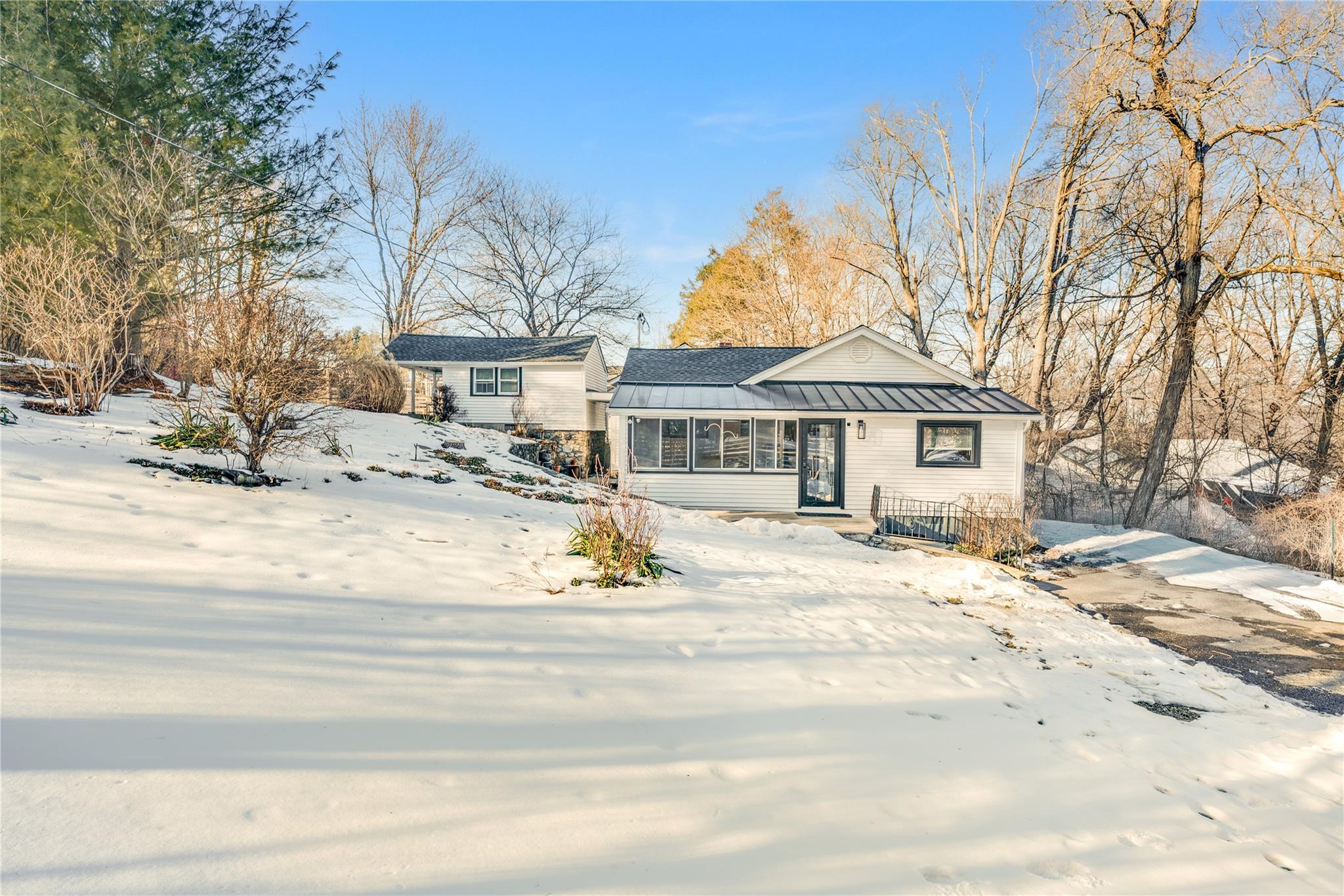 1788 SE Horton Road, Mohegan Lake, New York image 1