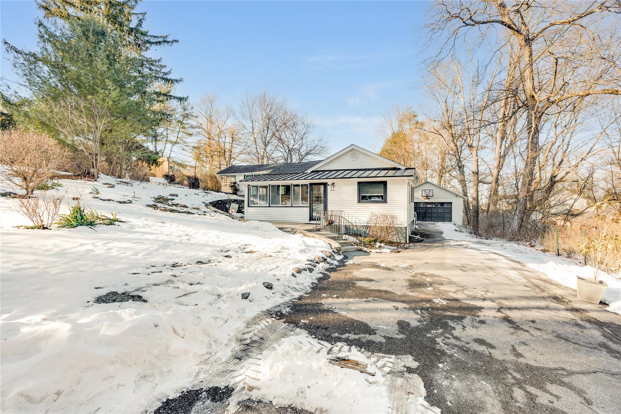 1788 SE Horton Road, Mohegan Lake, New York image 2