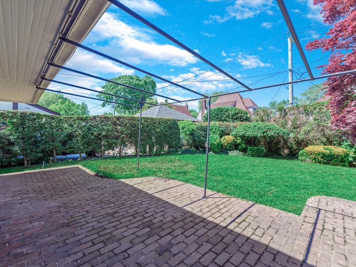 114 Wickham Road, Garden City, New York image 21