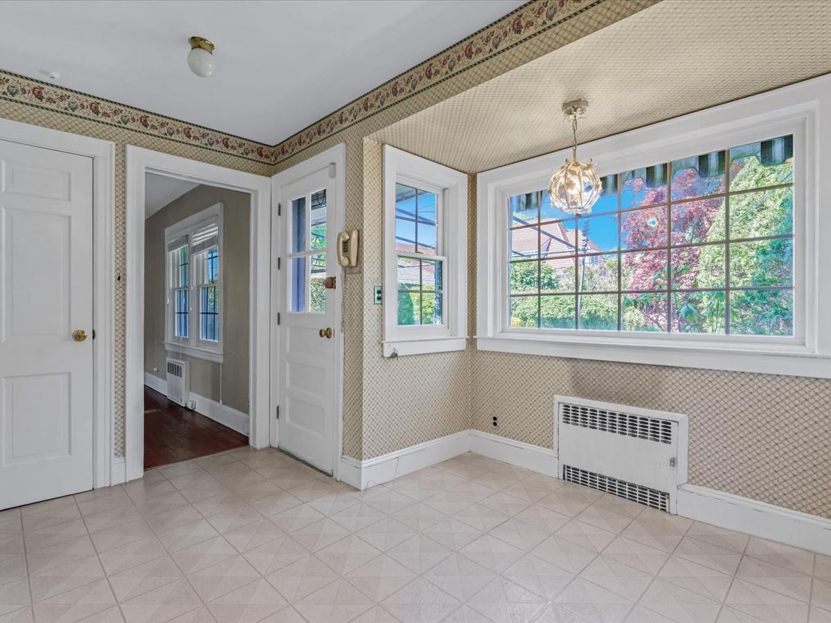 114 Wickham Road, Garden City, New York image 9