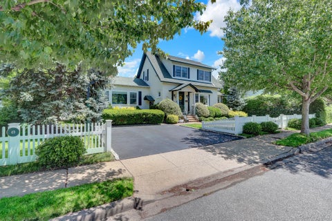 Homes For Sale - 49 Mccord Avenue<br/> Merrick, NY 11566