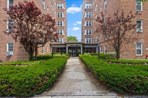 Homes For Sale - 625 Gramatan Avenue #5O<br/> Westchester County, Mount Vernon, NY 10552