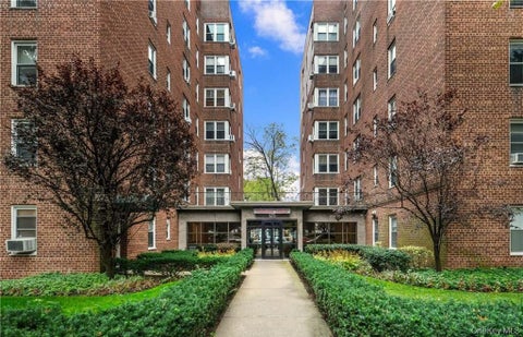 Homes For Sale - 625 Gramatan Avenue #5O<br/> Mount Vernon, NY 10552