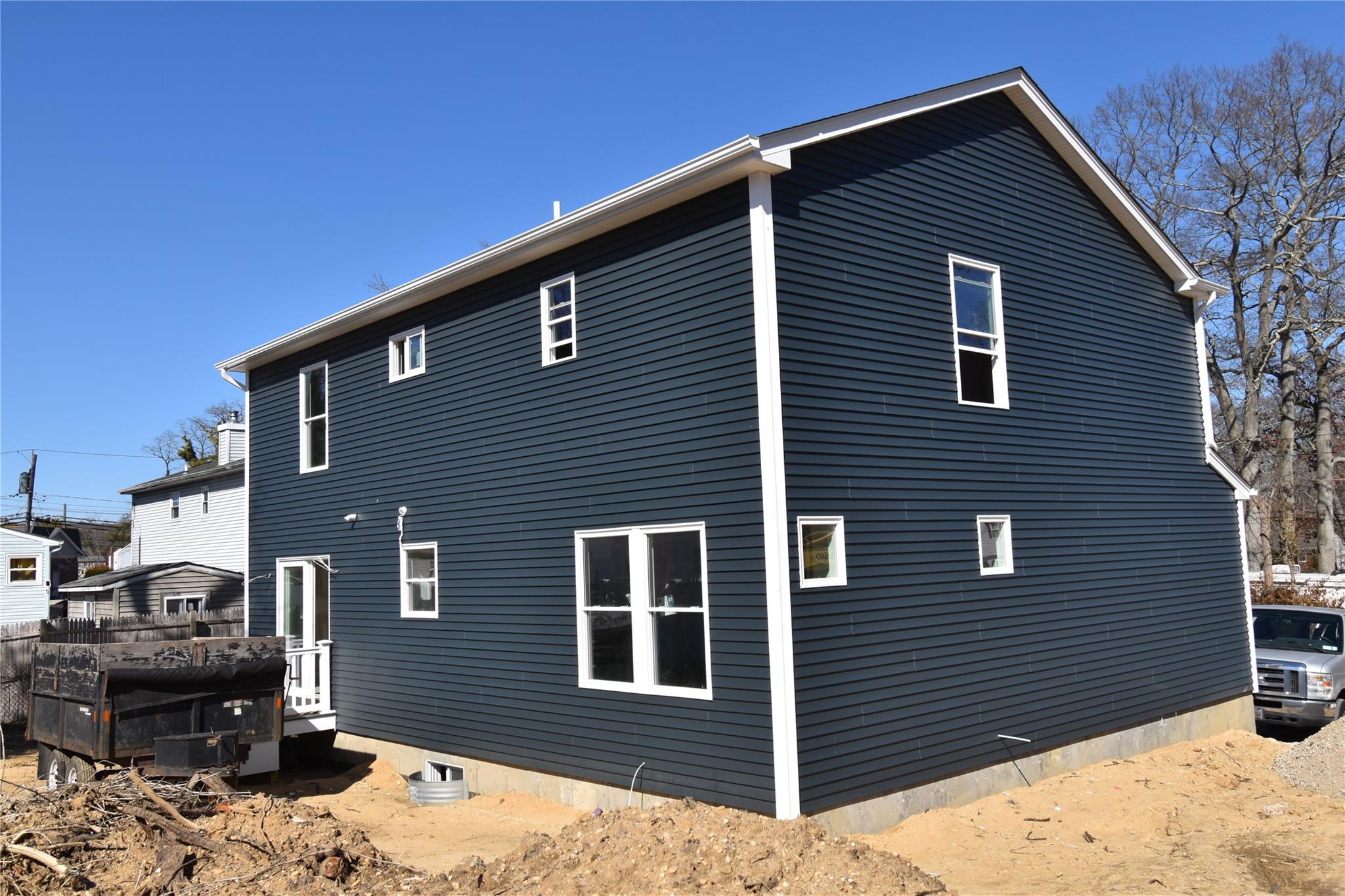 42 Volta Drive, Deer Park, New York image 2