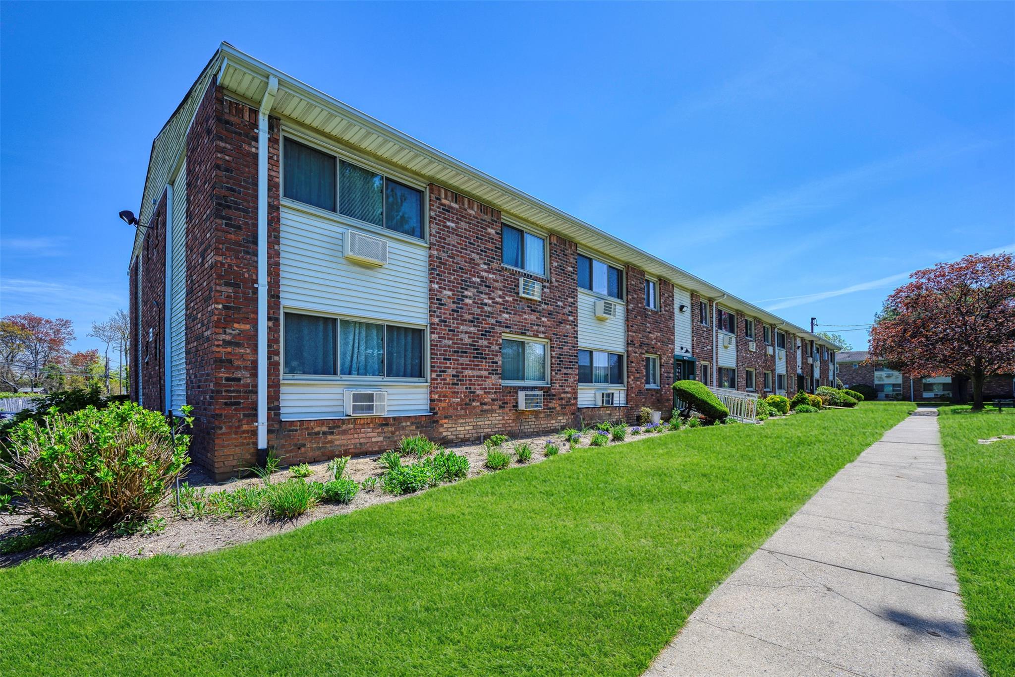 2433 Union Boulevard #4B, Islip, New York image 2
