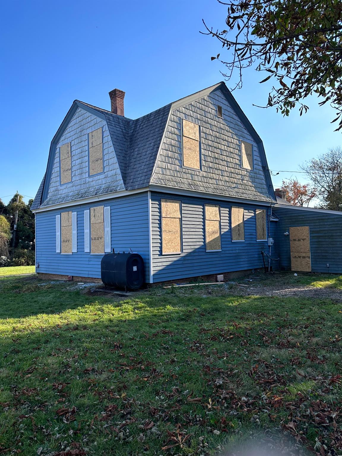 116 Oak Neck Lane, West Islip, New York image 2
