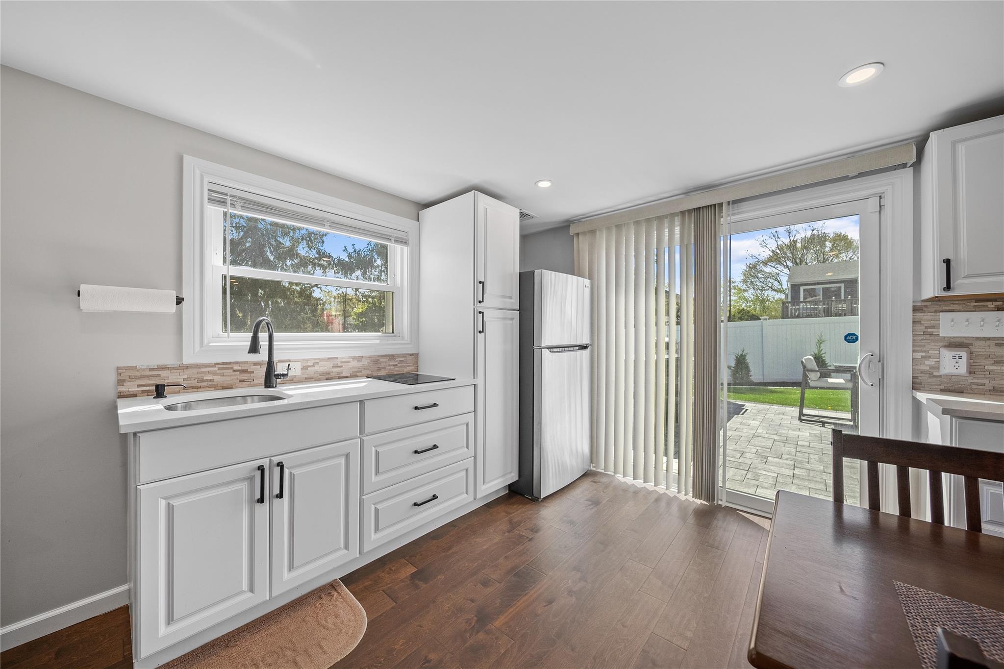 426 Ontario Street, Ronkonkoma, New York image 15