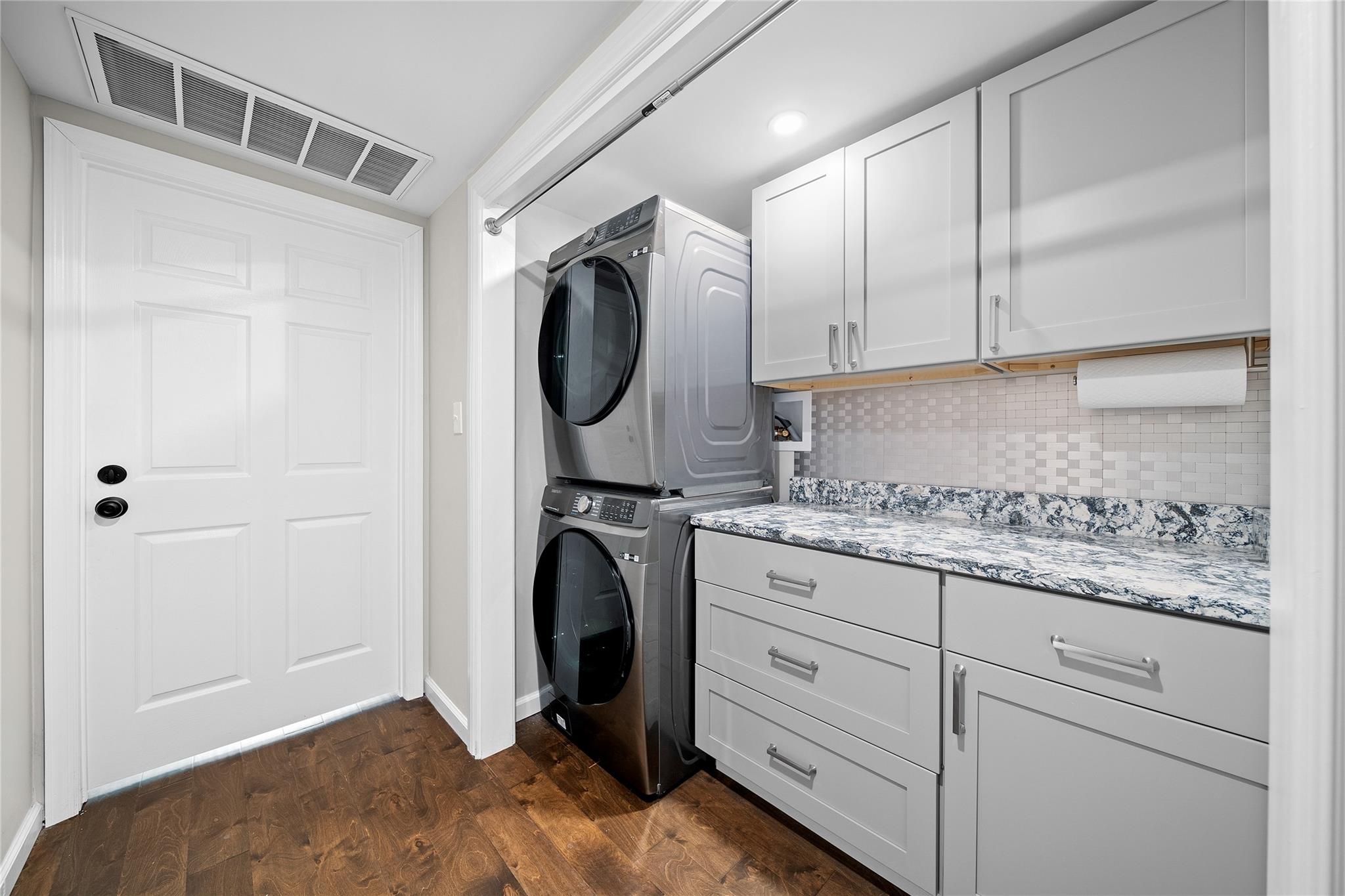 426 Ontario Street, Ronkonkoma, New York image 13