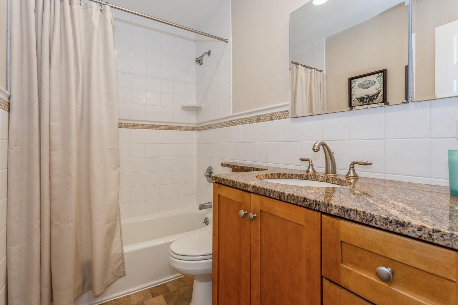 12 5th Place Pl, Garden City, New York image 26