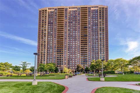 Homes For Sale - 27010 Grand Central Parkway #32E<br/> Floral Park, NY 11005