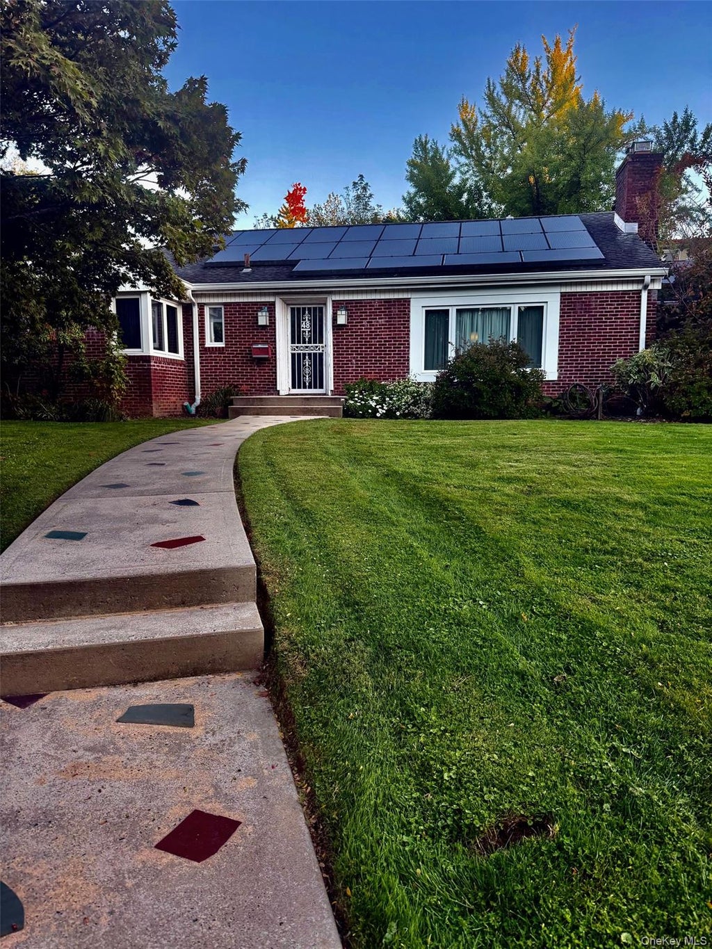 Photo of 48 Disbrow Circle, New Rochelle, NY 10804 (MLS # 1062623)
