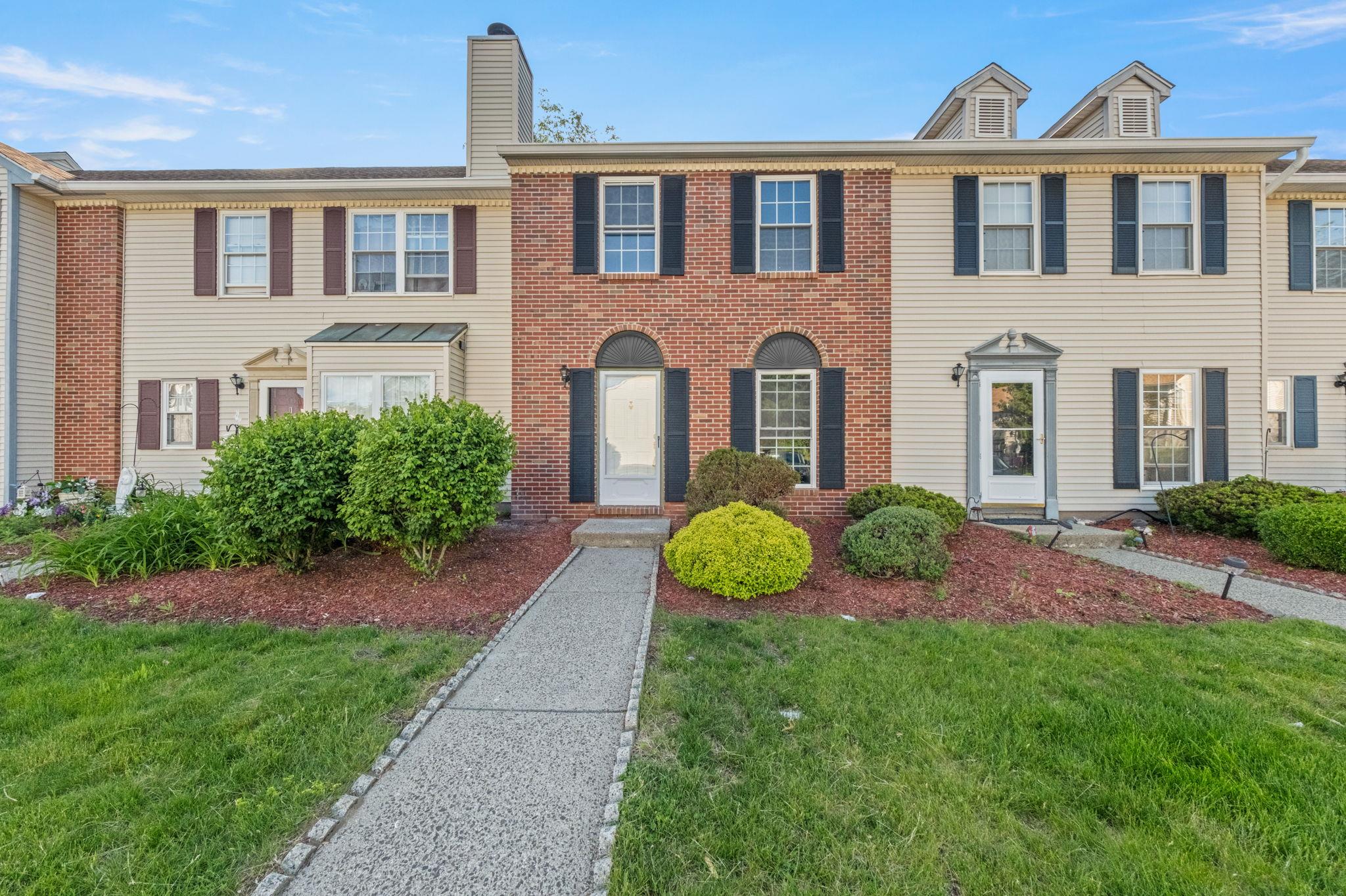 8 Moore Lane, Washingtonville, New York image 2
