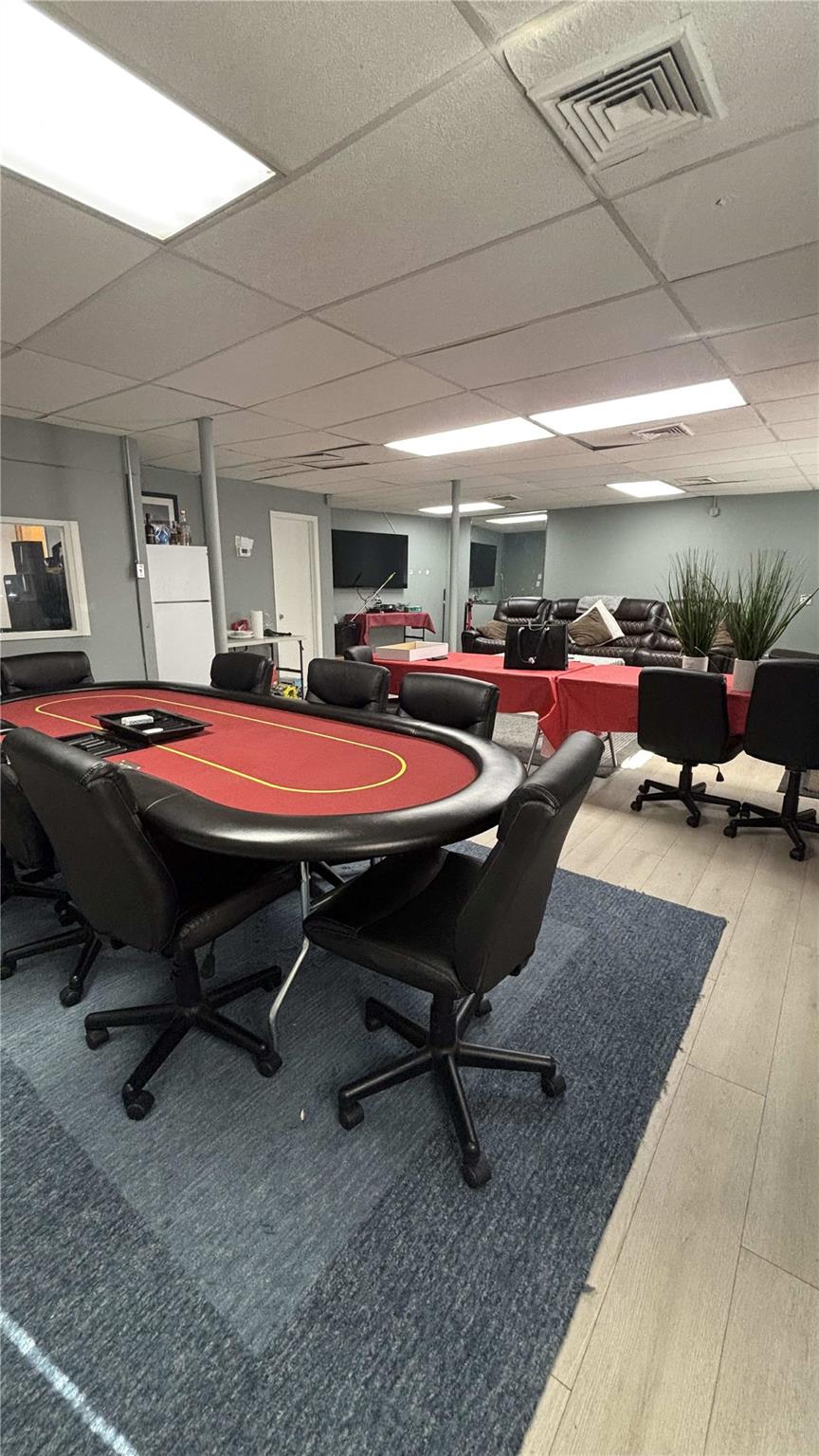 Huntington, New York 11743, United States, ,Residential,Active,83442