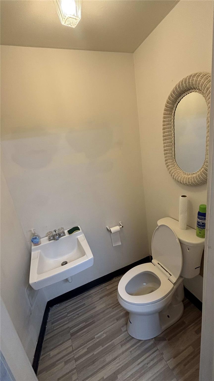 Huntington, New York 11743, United States, ,Residential,Active,83442