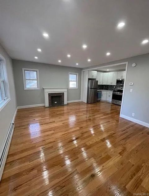 109-32 197th Street 2 Saint Albans NY 11412