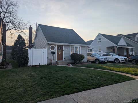 Homes For Sale - 2668 Rosebud Avenue<br/> Merrick, NY 11566