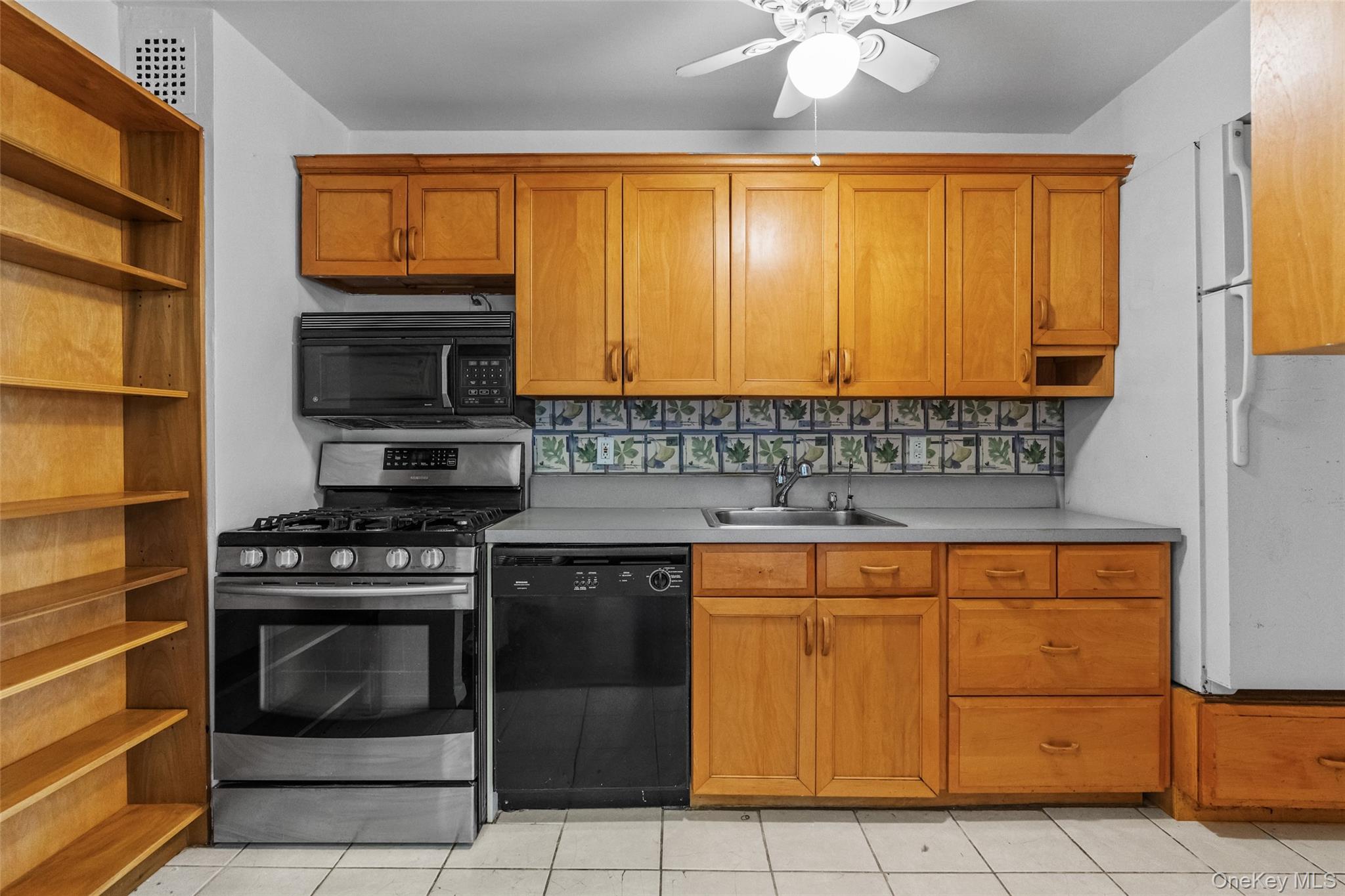 119 E Hartsdale Avenue 7K