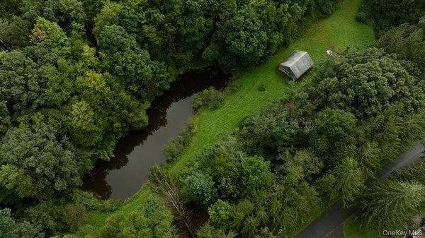 632 NEW TURNPIKE RD, COCHECTON, NY 12726 - Image 7ba938fccce4e7976c93c1bb92d1328a/2110057101