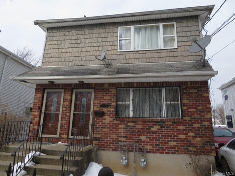 Multifamily For Sale - 14207 135th Avenue<br/> Jamaica, NY 11436