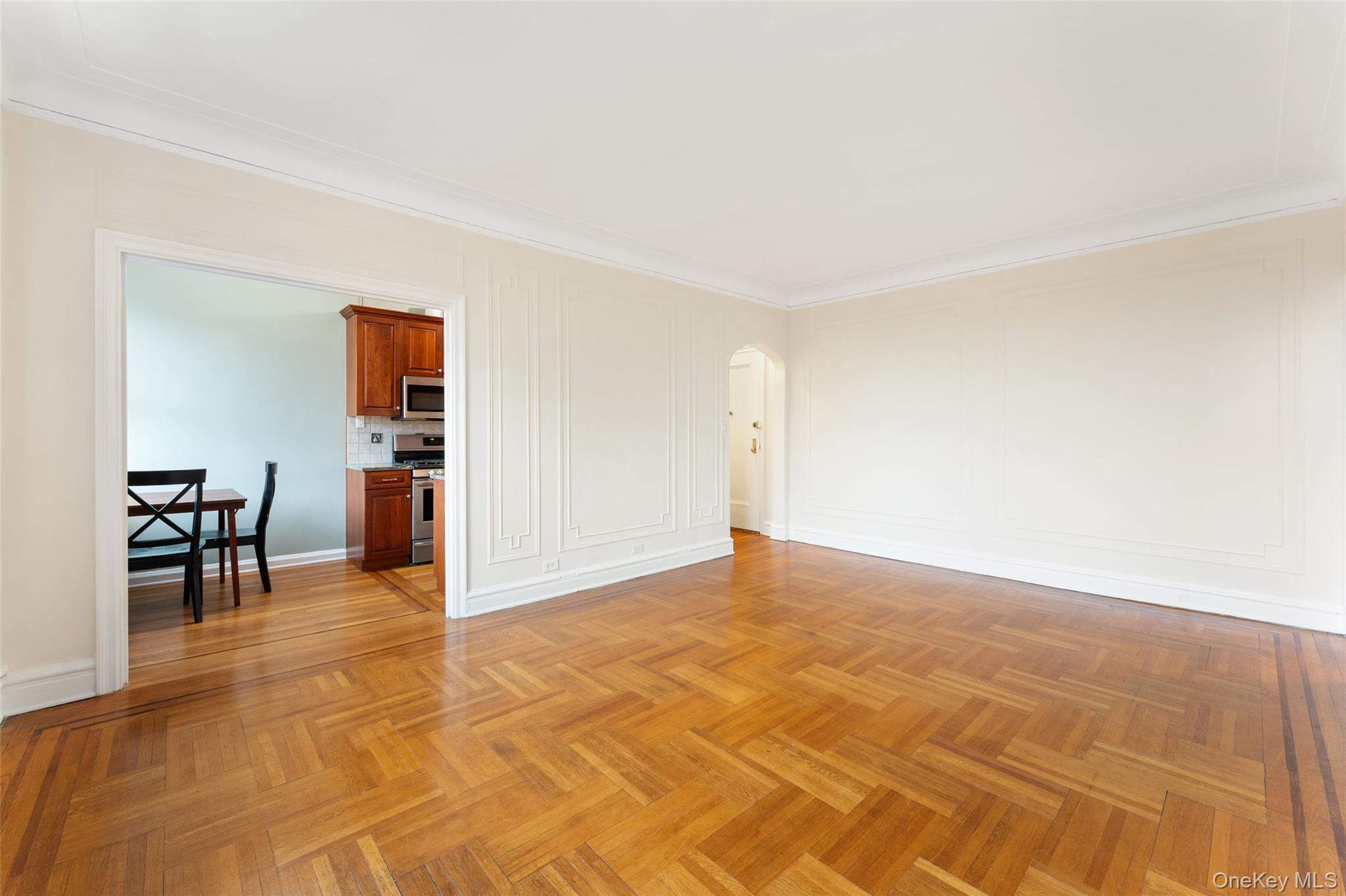 14 N Chatsworth Avenue 4M