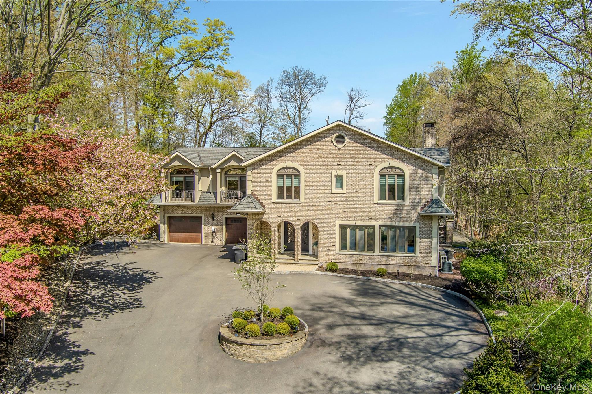 12 Rollingwood Drive