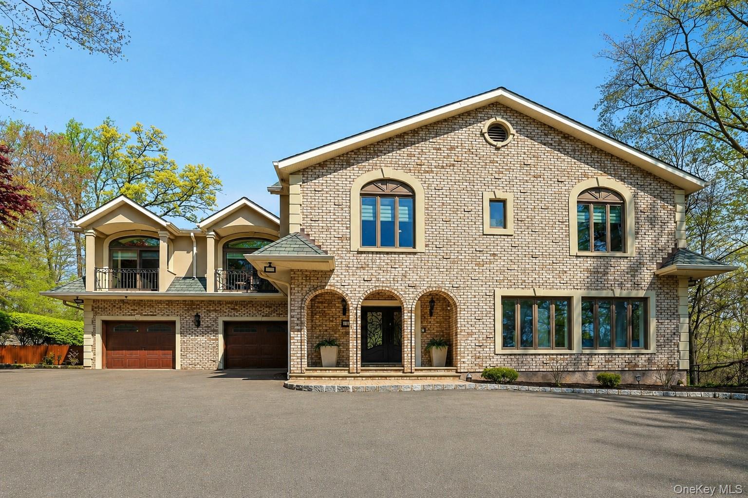 12 Rollingwood Drive