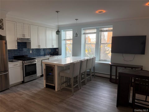 Condo For Rent - 25 W Broadway #104<br/> Long Beach, NY 11561