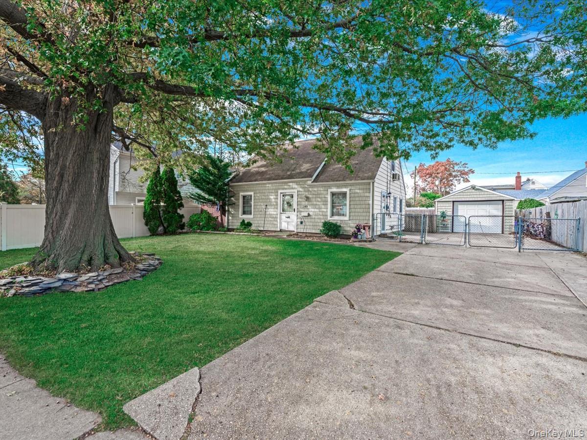 140 Jerusalem Avenue