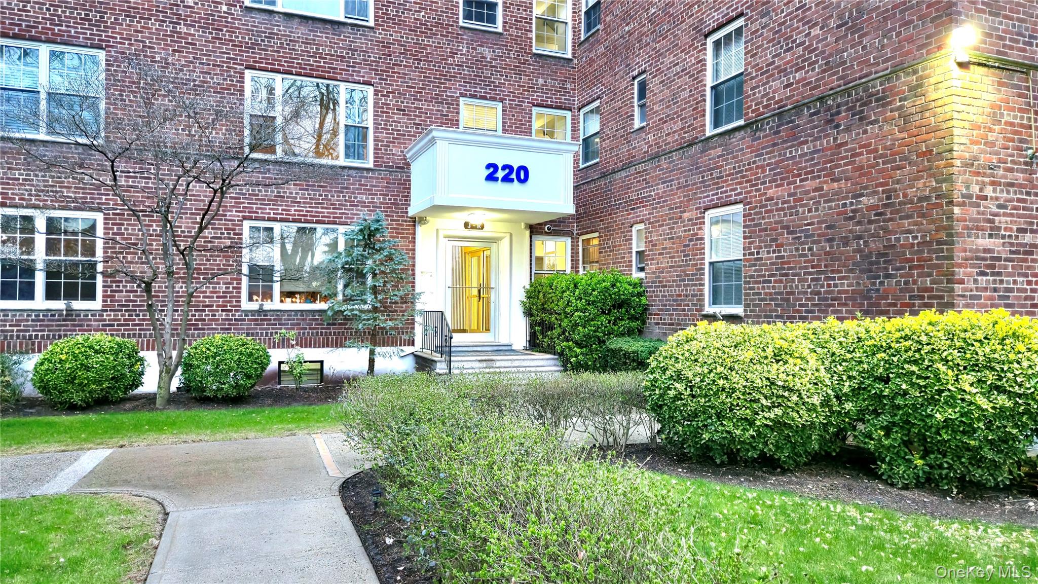 220 Pelham Road 3L