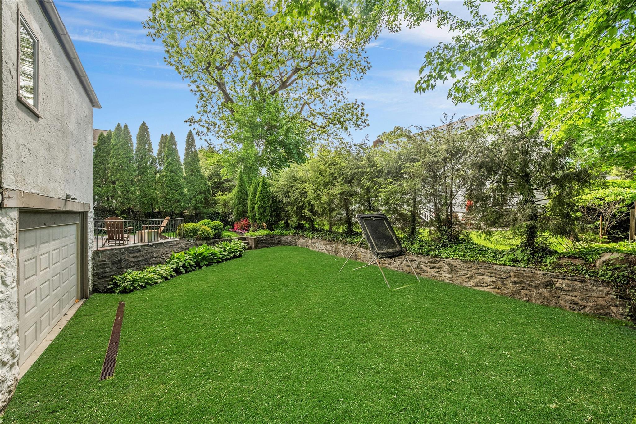 10 Maple Hill Drive, Larchmont, New York image 36