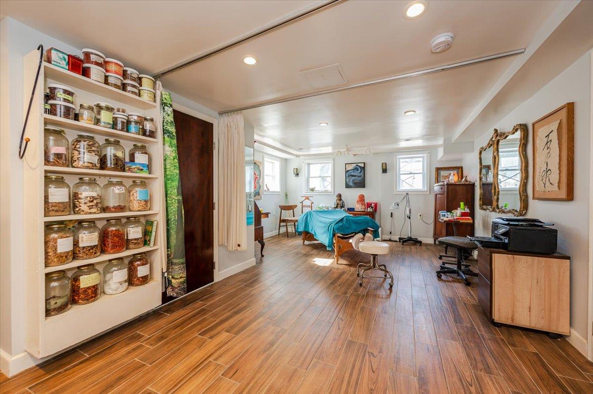 211 Laurelton Boulevard, Long Beach, New York image 35