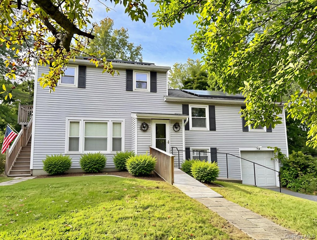 Photo of 8 Claudia Lane, Poughkeepsie, NY 12603 (MLS # 1054706)