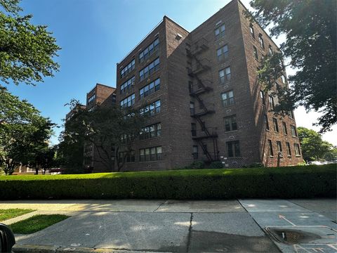 18-75 Corporal Kennedy Street Unit 4A, Bayside, NY 11360 - MLS#: 888989