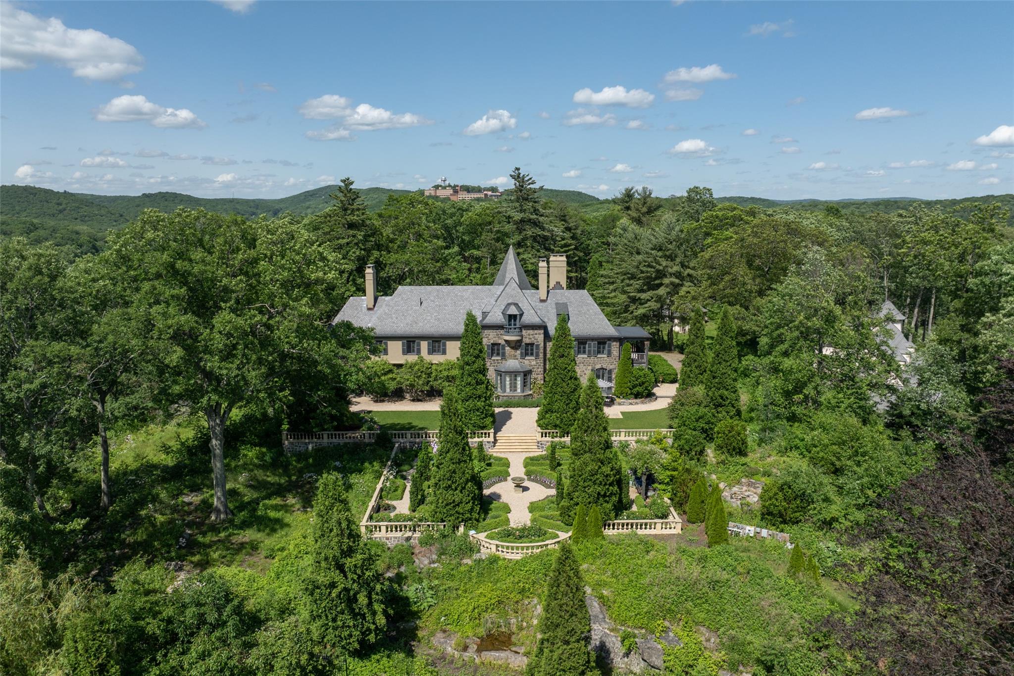 Property for Sale at Evarts Hill, Garrison, New York - Bedrooms: 5 
Bathrooms: 6 
Rooms: 17  - $12,250,000