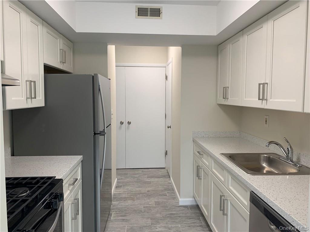 3607 Whispering Hills