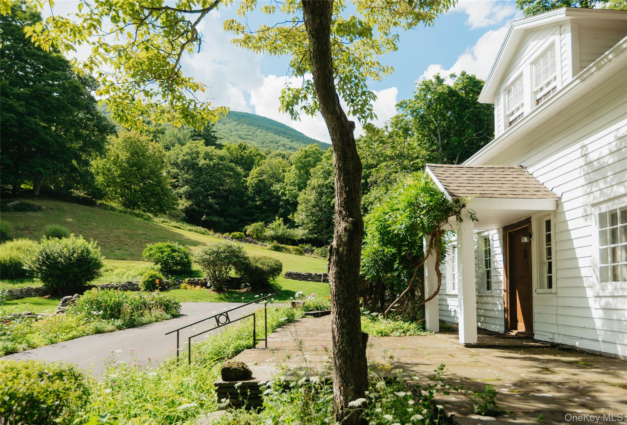 190 Lewis Hollow Road