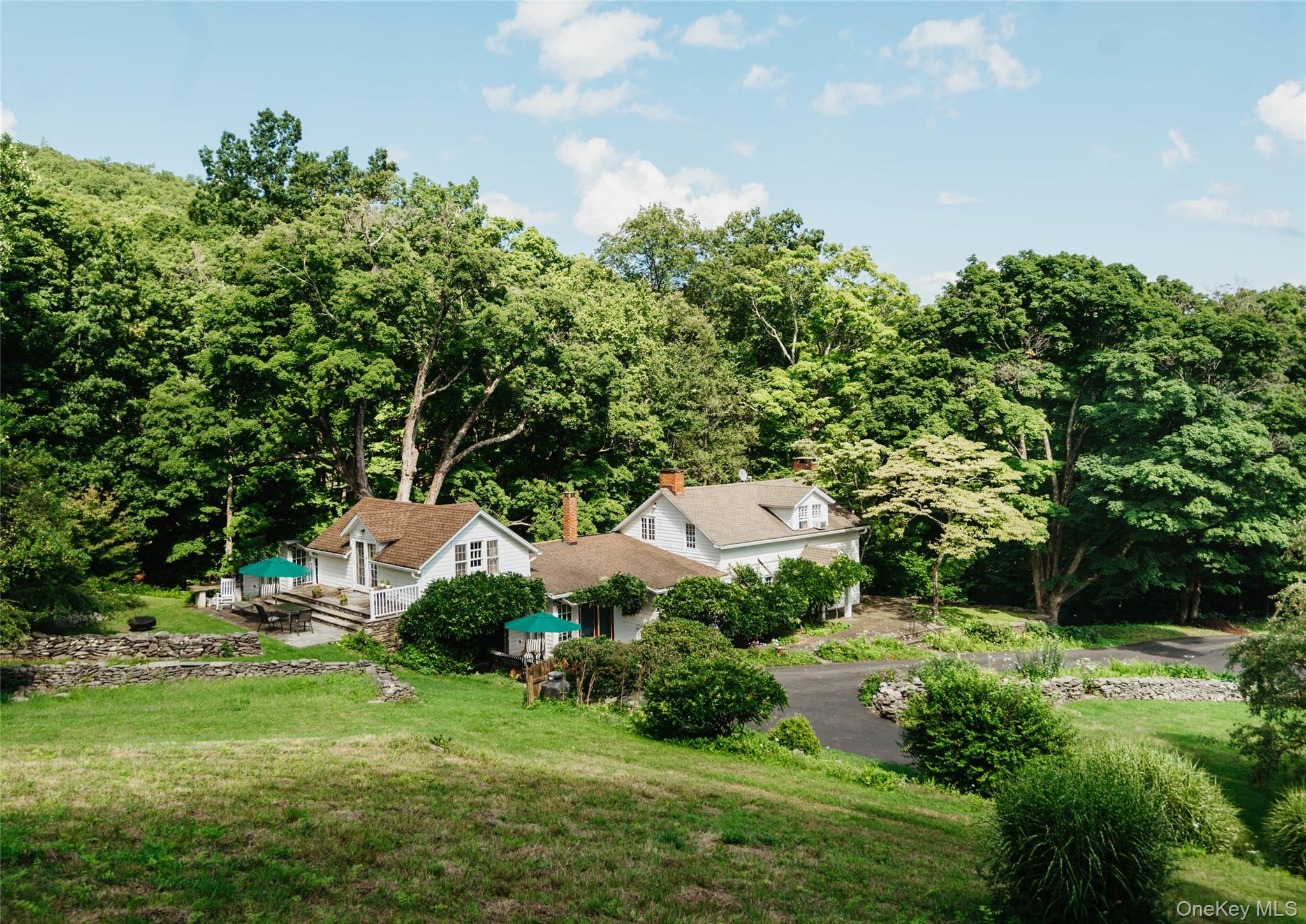 190 Lewis Hollow Road