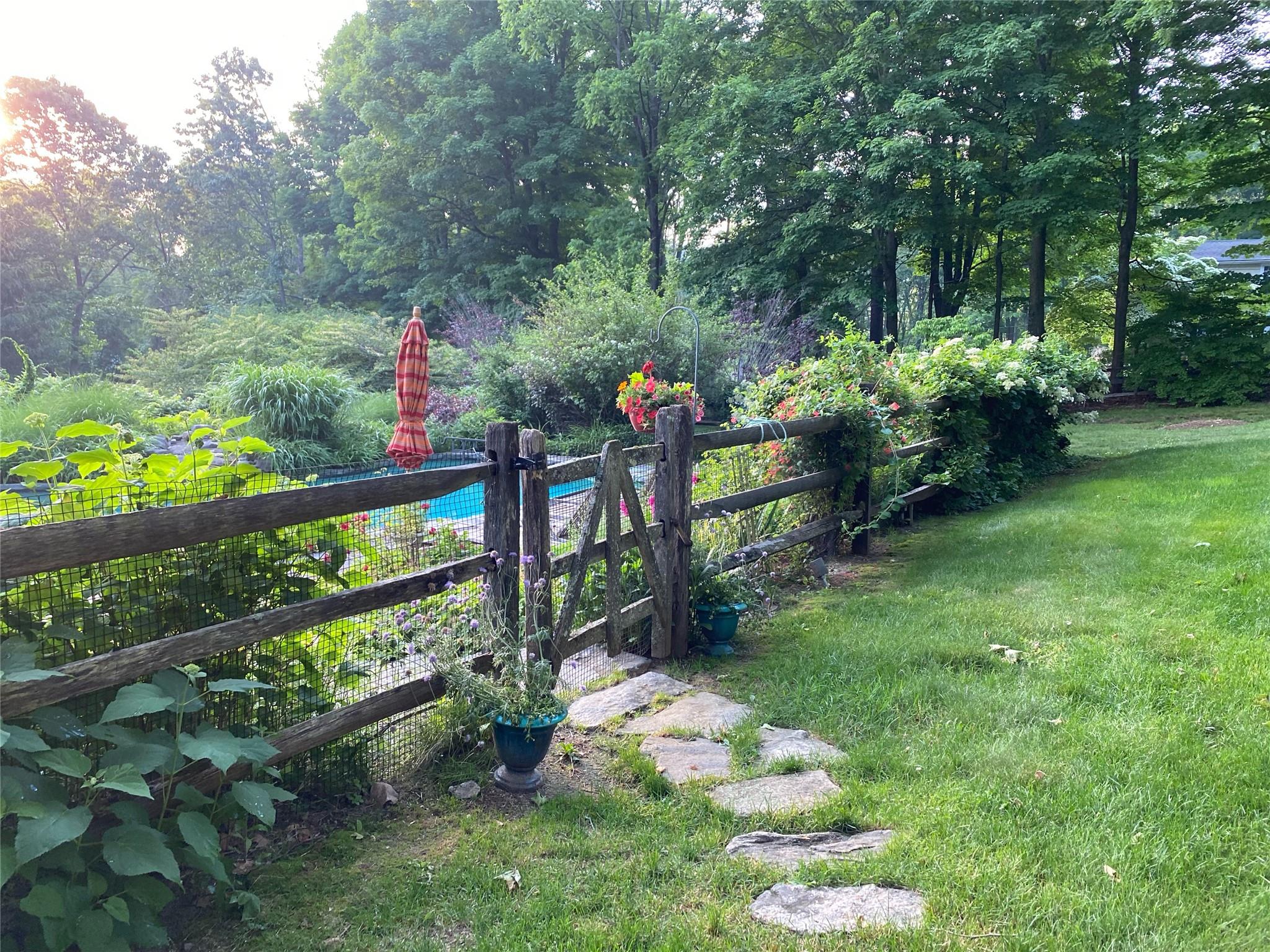 North Salem, New York 10560, United States, 3 Bedrooms Bedrooms, ,3 BathroomsBathrooms,Residential,Active,95276