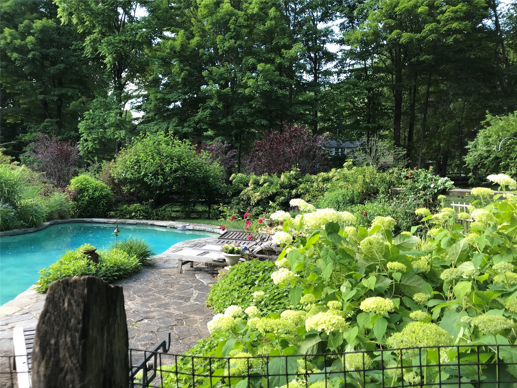 North Salem, New York 10560, United States, 3 Bedrooms Bedrooms, ,3 BathroomsBathrooms,Residential,Active,95276