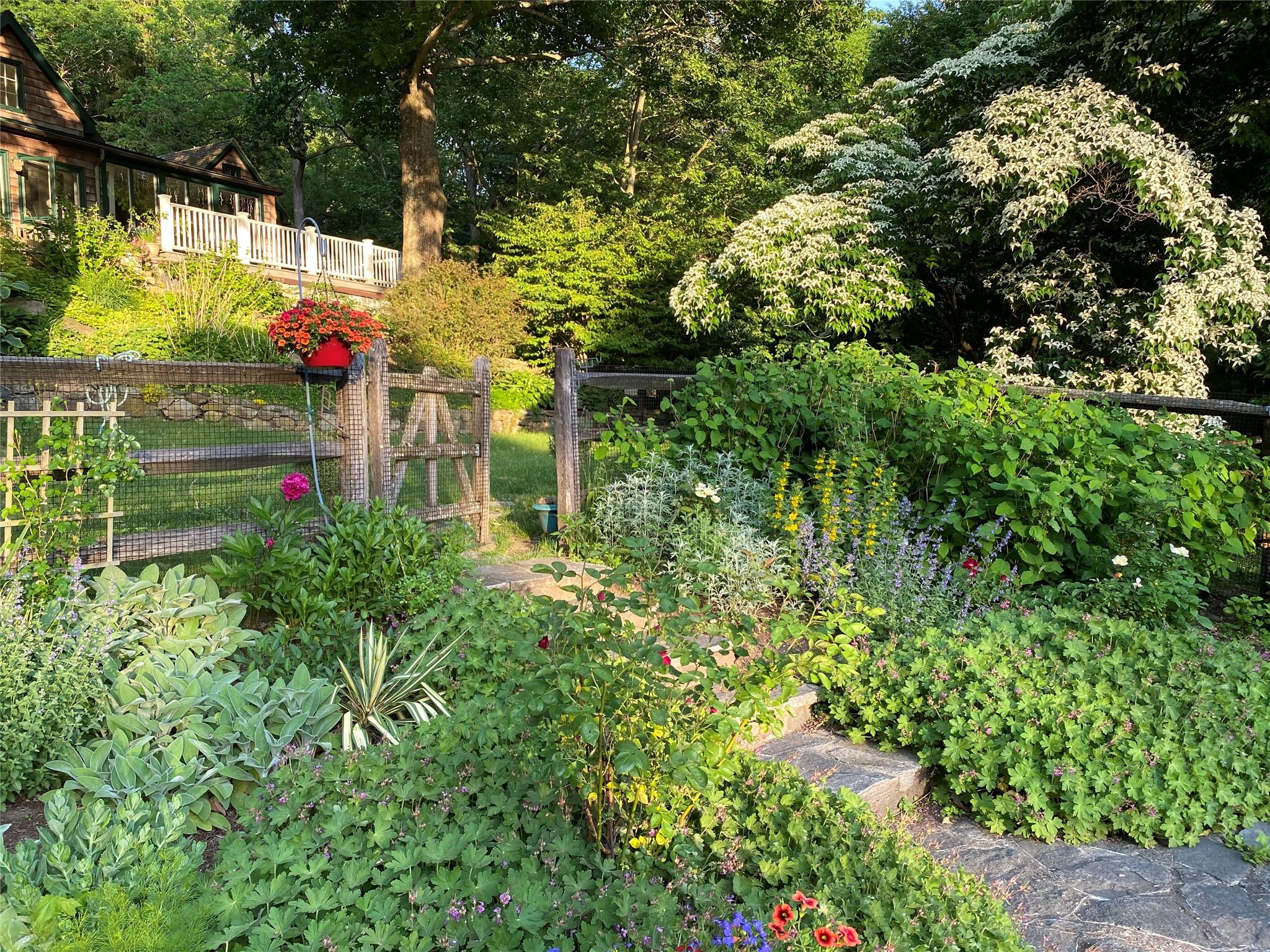 North Salem, New York 10560, United States, 3 Bedrooms Bedrooms, ,3 BathroomsBathrooms,Residential,Active,95276