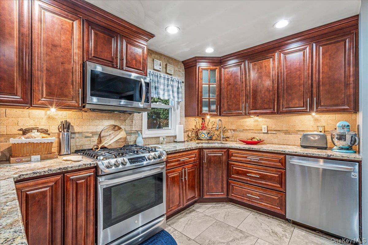 1031 Highland Street