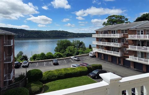 Photo of 51 Maple Avenue #3B, Hastings-on-Hudson, NY 10706 (MLS # 1005902)
