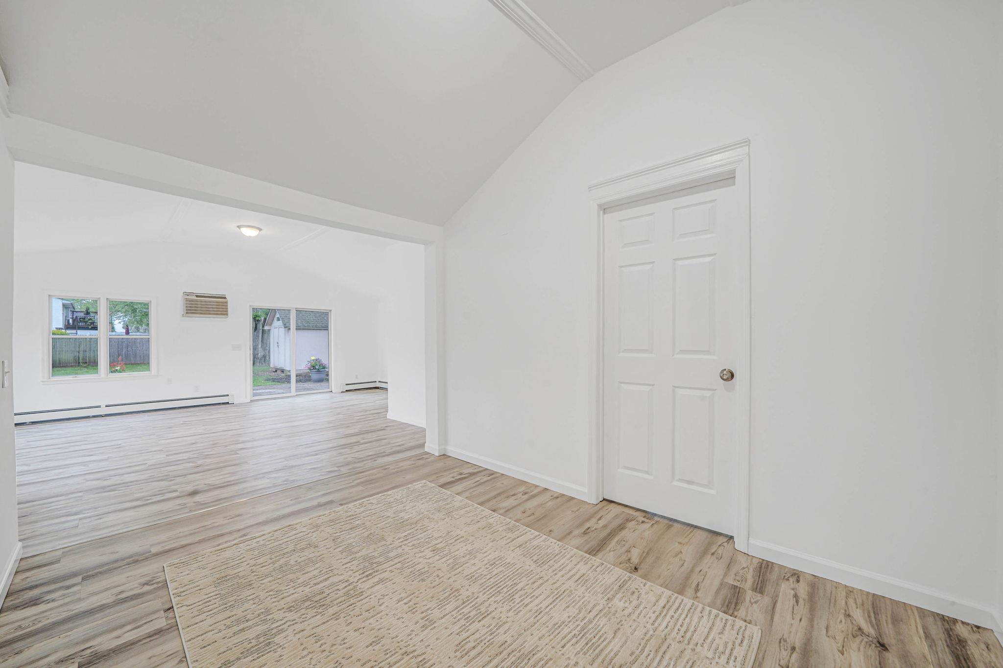 138 Greene Avenue, Port Jefferson Station, New York image 29