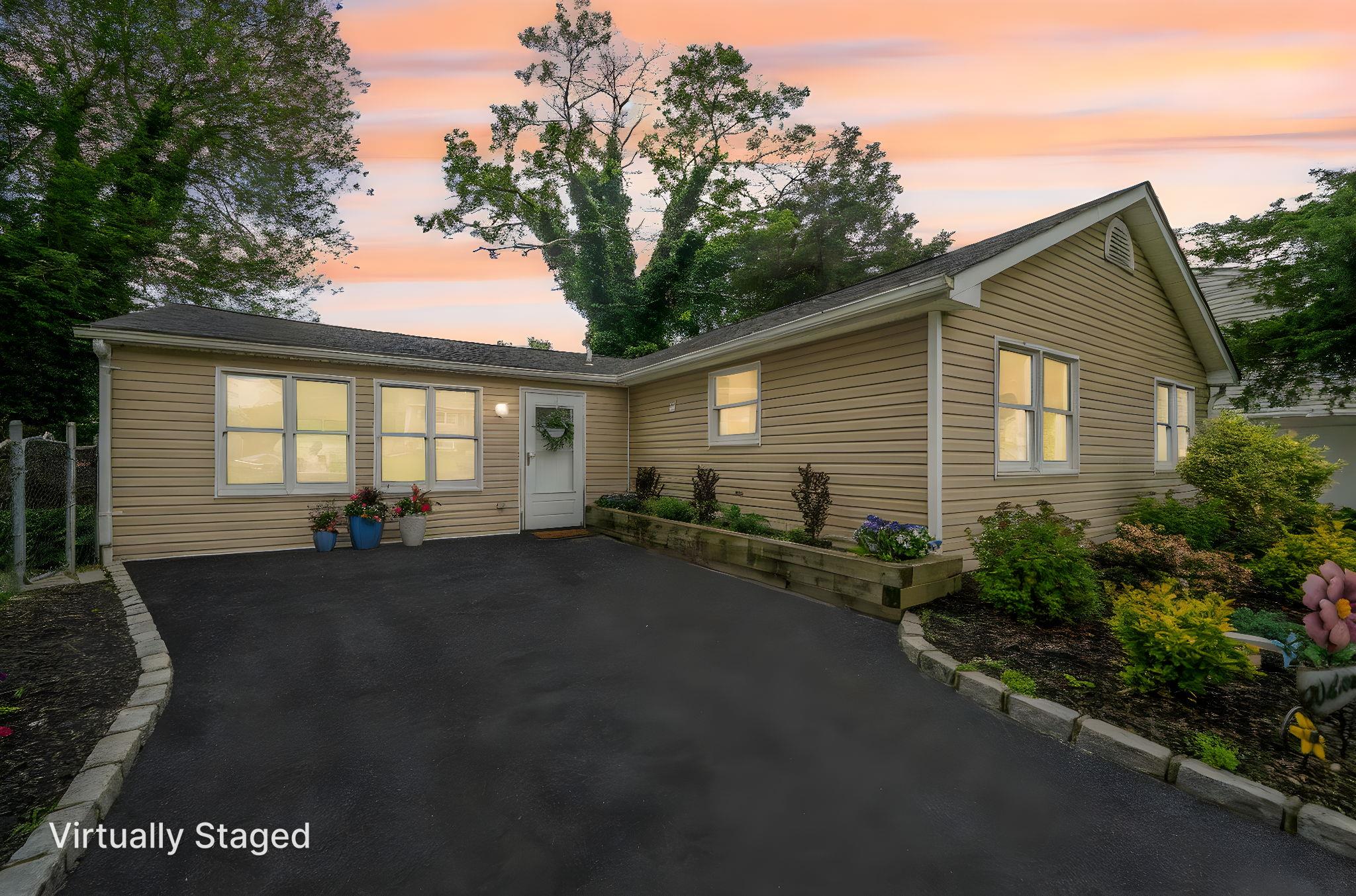 138 Greene Avenue, Port Jefferson Station, New York image 4