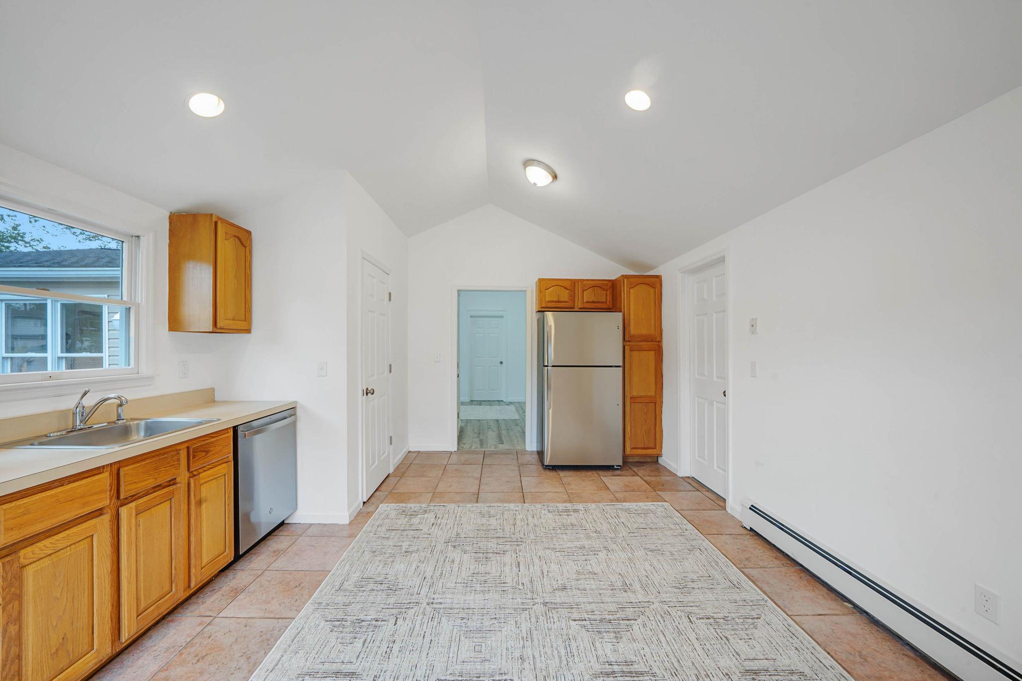 138 Greene Avenue, Port Jefferson Station, New York image 14