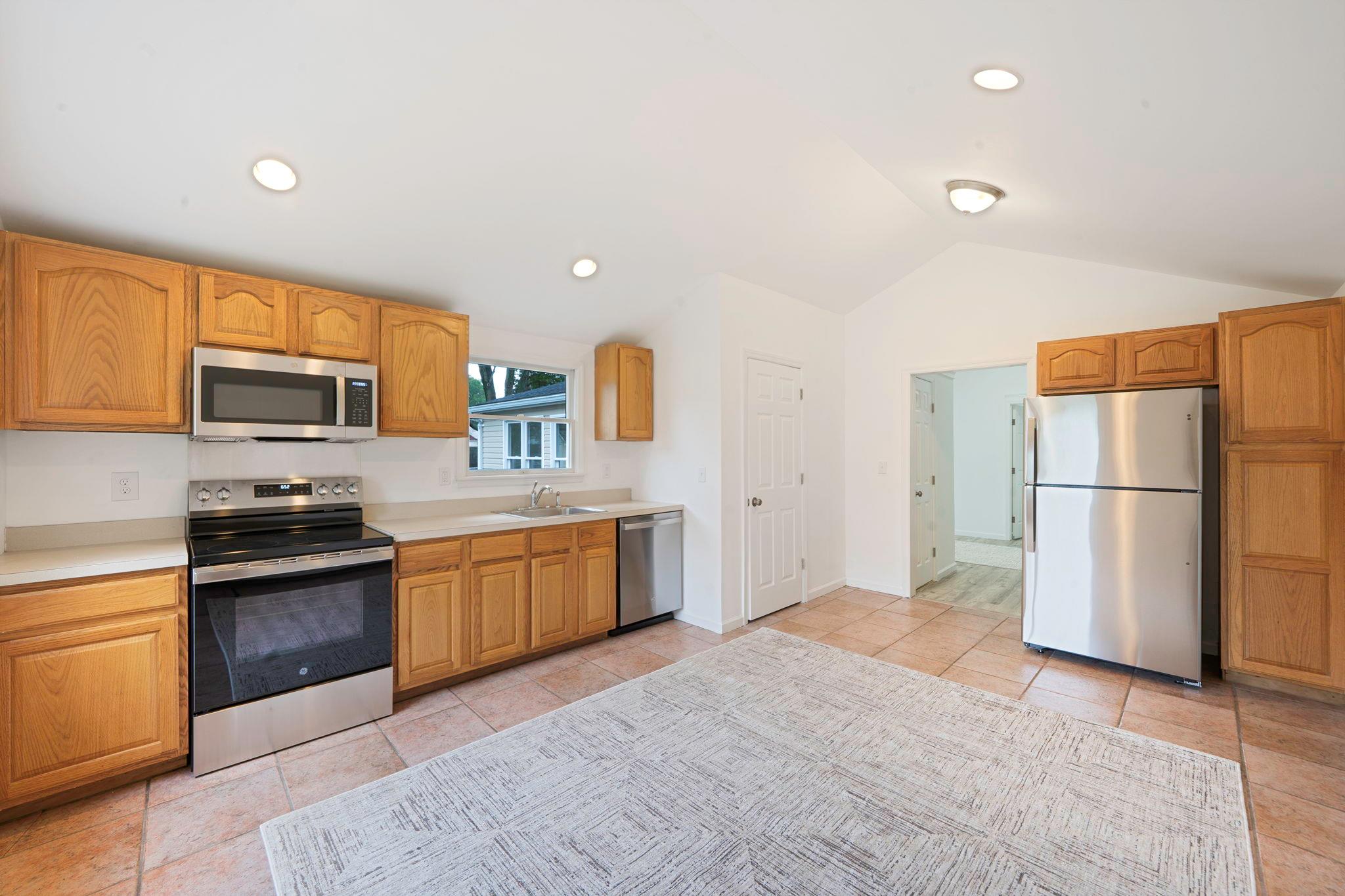 138 Greene Avenue, Port Jefferson Station, New York image 12