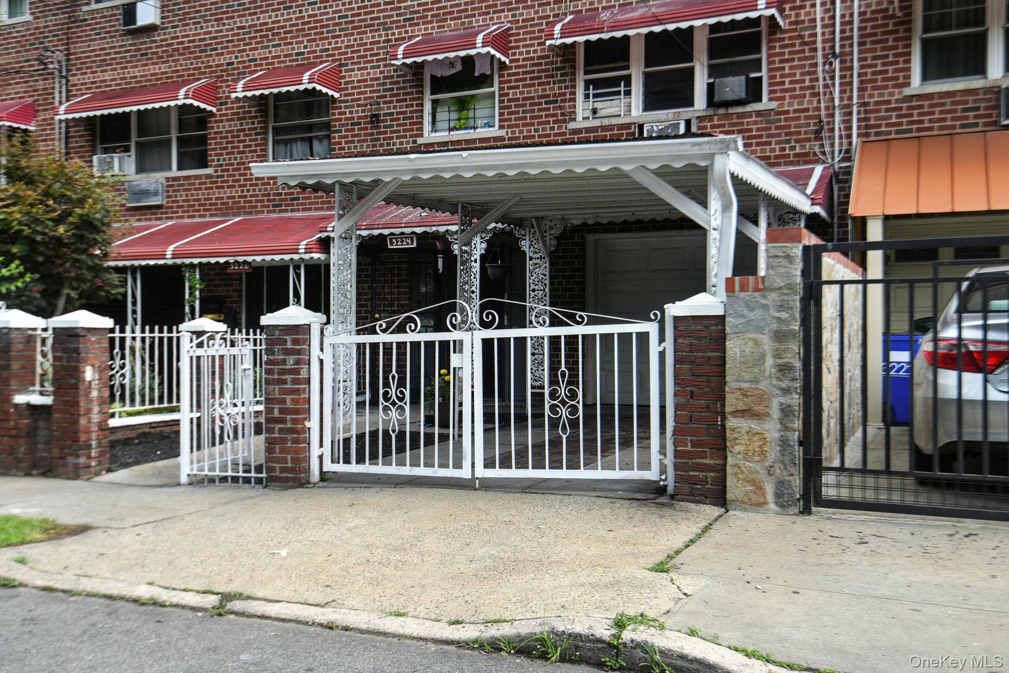 Photo 1 of 16 — 3224 Gunther Avenue, Bronx, NY 10469