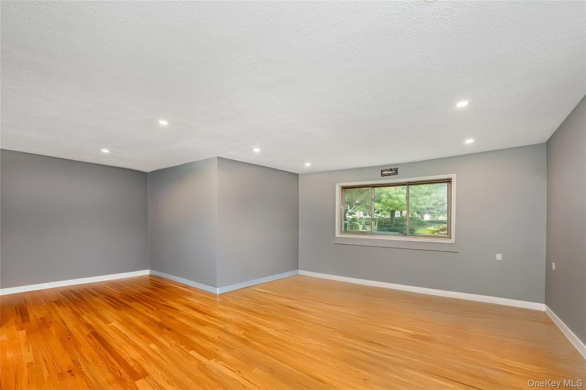 2449 Union Blvd 21A