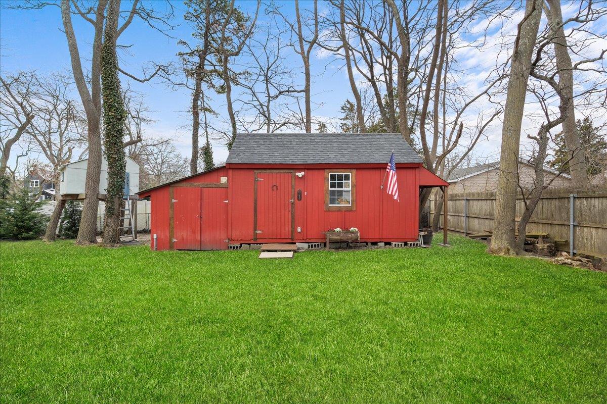 108 Juniper Street, Islip, New York image 27