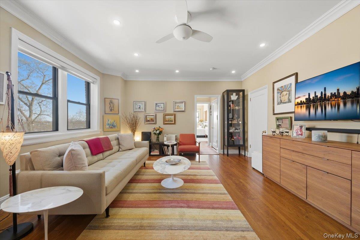 4784 Boston Post Road B45